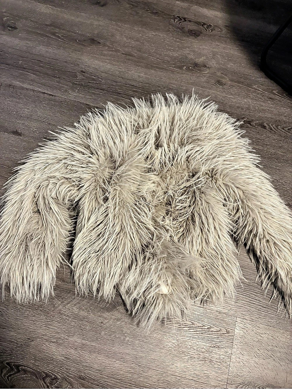 Zara Faux Fur ostrich jacket in light greySize Small with tags